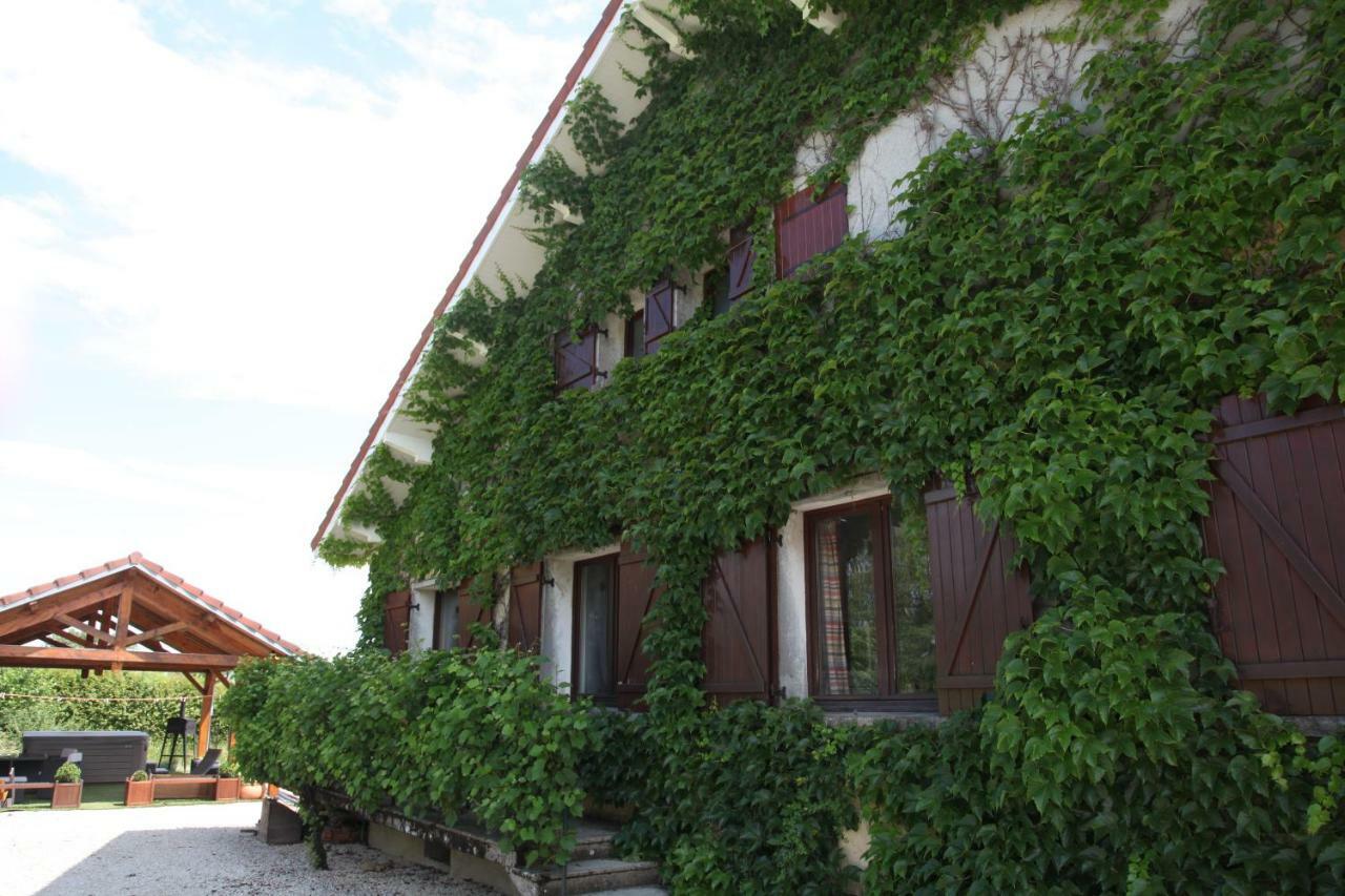 Gite De Solama Avec Spa Balleville 外观 照片
